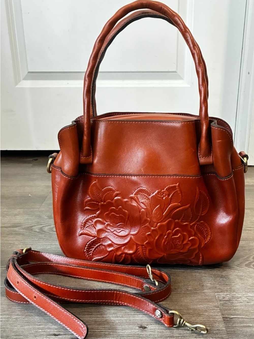 Elegant Brown Patricia Nash Leather Handbag